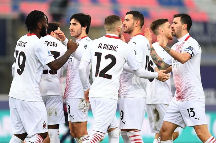 hPZAxxFD0C0E7B-33B5-4990-B120-978E8282EC90