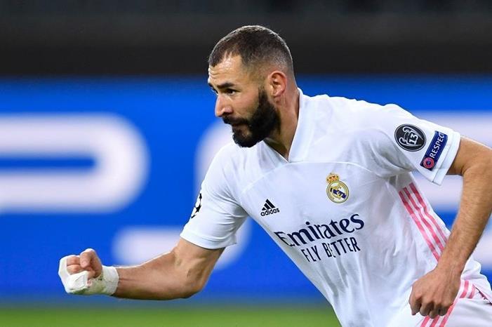 الكشف عن  موعد عودة بنزيما إلى الملاعب 5f996a334c59b72de53bce0e