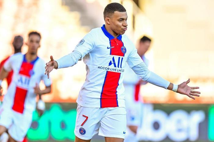 باريس سان جيرمان يتحضر لبرشلونة برباعية ٢٠٢١٠٢٢٧_١٩٥٧١٤-740x431@2x