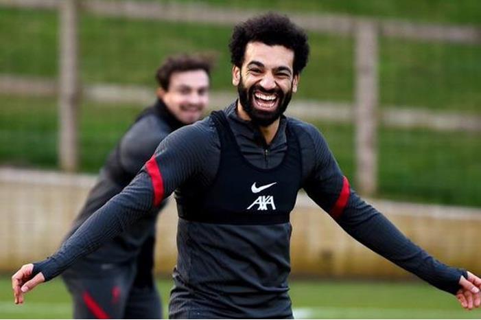 محمد صلاح يمر بأفضل أحواله قبل مواجهة مانشستر سيتي المصيرية EtfCWqJWgAQj9L0