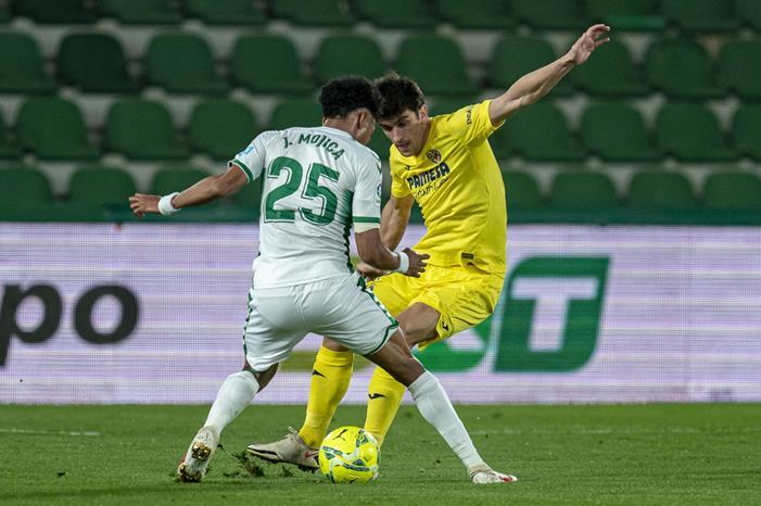 713328-إلتشي-ضد-فياريال-(4)