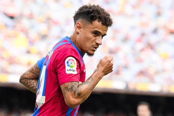 برشلونة يدرس التراجع عن اتفاقه مع أستون فيلا بشأن كوتينيو 1ce29e51d86922d40f45395bceac947d6e2c1960