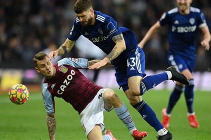 ليدز يخطف نقطة مثيرة من أستون فيلا 2022210111237970N