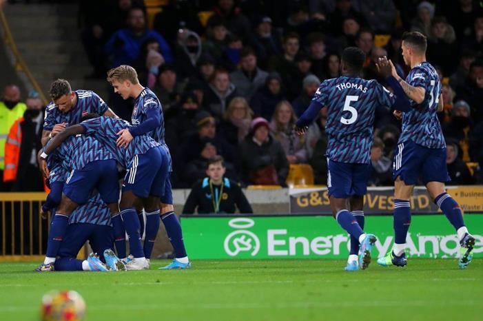 ليفربول يفوز على ليستر سيتي وأرسنال يهزم وولفرهامبتون في البريميرليغ ٢٠٢٢٠٢١٠_٢٣٥٦٥٧