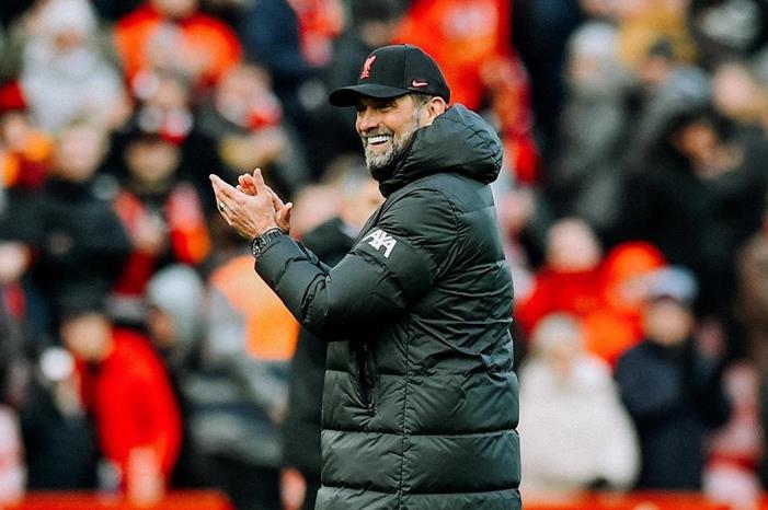 كلوب يحدد مصير نجم ليفربول 20220206_163455