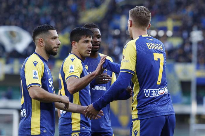 فيرونا يعود لدرب الانتصارات باكتساح أودينيزي بالدوري الإيطالي verona_festa_ansa