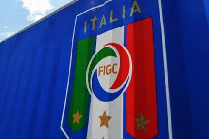 اعادة مباراة في الكالتشيو الايطالي sport-20200310-094121-588654