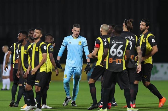 كونترا يستقر على تشكيلة الاتحاد أمام التعاون Et9-ibmXUAAotxU-1