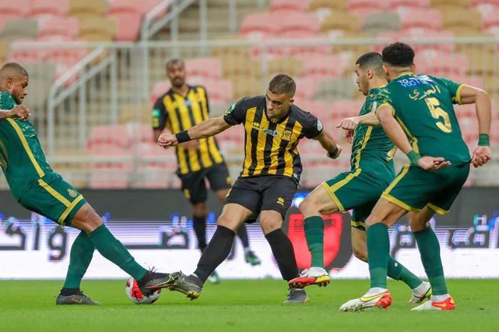 النصر يتقدم بشكوى رسمية ضد طاقم تحكيم كلاسيكو الاتحاد النصر-والاتحاد-5