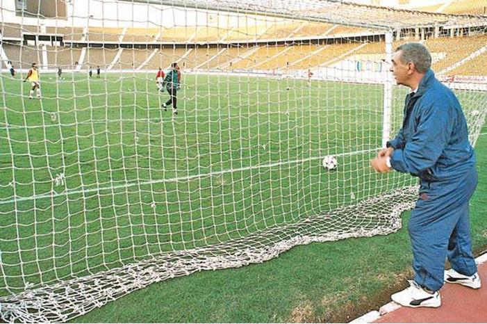 110363-محمود-الجوهرى-وراء-الشبكة