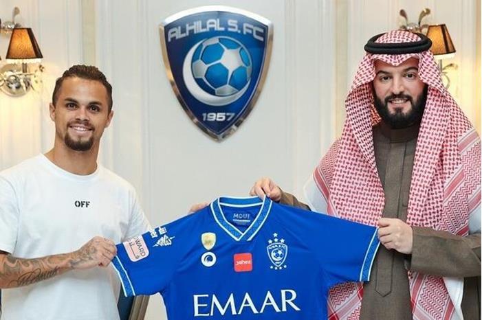 الهلال السعودي يعلن التعاقد مع بديل  غوميز 61fabc944236040b8305ac71