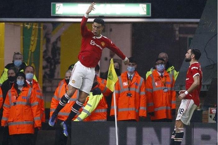 رسالة رونالدو بعد وصوله لـ400 مليون متابع على إنستغرام 6213c79442360444362304dc