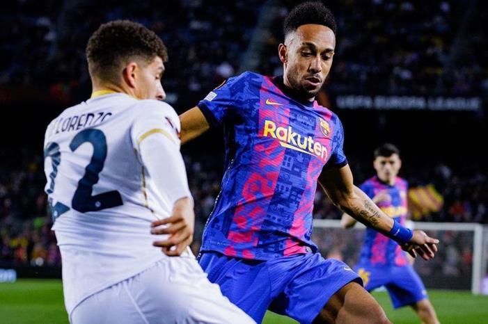 163-172432-barcelona-napoli-europa-league-details-2