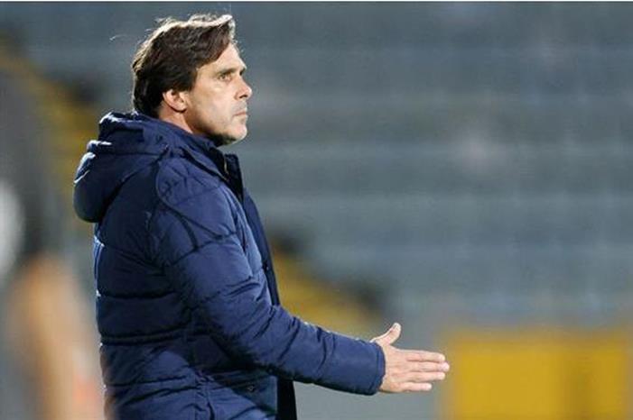 الفيصلي السعودي يقيل مدربه danielramos6