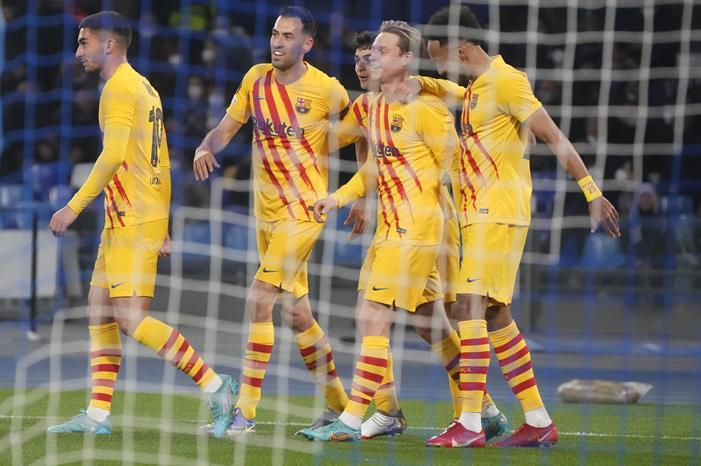 2042378-نابولي-ضد-برشلونة-(5)