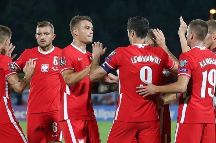 بولندا ترفض مواجهة منتخب روسيا في تصفيات كأس العالم poland-1