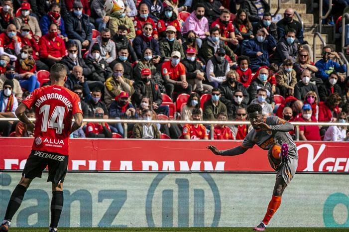 فالنسيا يفوز على مايوركا بالليغا 8964918_1645887484