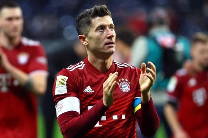 ليفاندوفسكي عن مستقبله: أنا منفتح على كل شيء Robert-Lewandowski