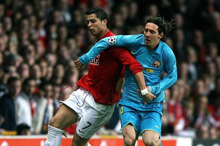 هل يلعب رونالدو مع ميسي في فريق واحد يدربه زيدان؟ 138-212945-messi-cristiano-ronaldo-barcelona-3
