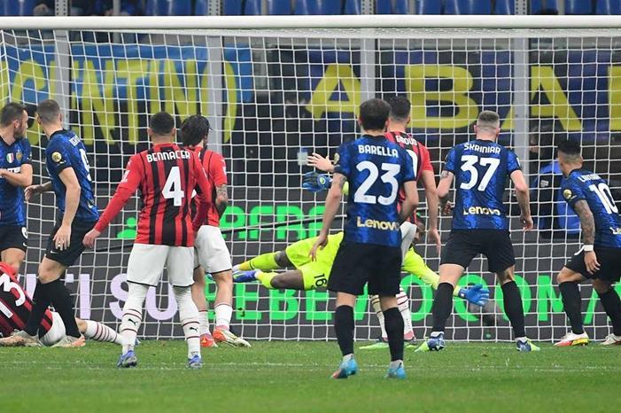 ميلان يقلب الطاولة على الإنتر بديربي الغضب ghadab