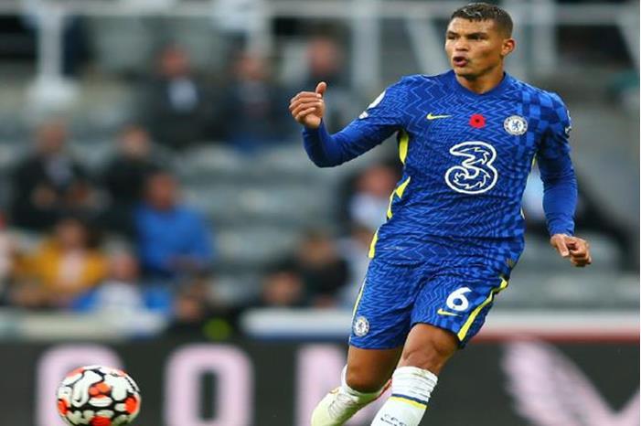 سيلفا يمدد عقده مع تشيلسي لعام إضافي 63e750a34236041e374e0b3a