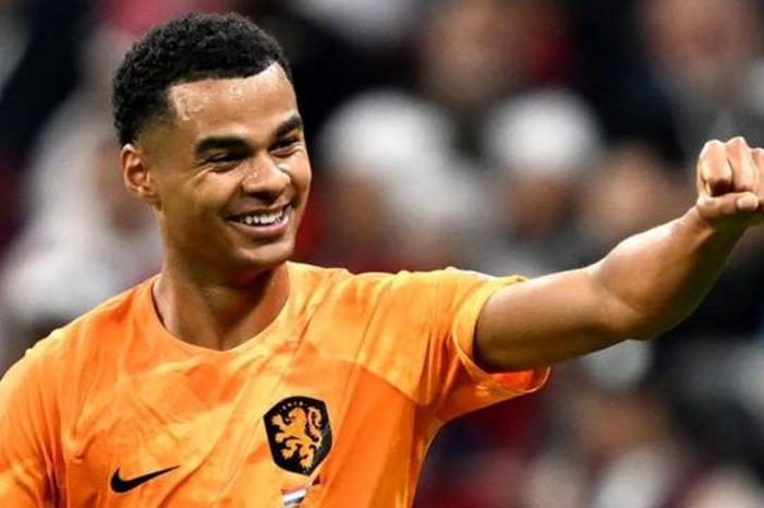 _128134406_hi080675914