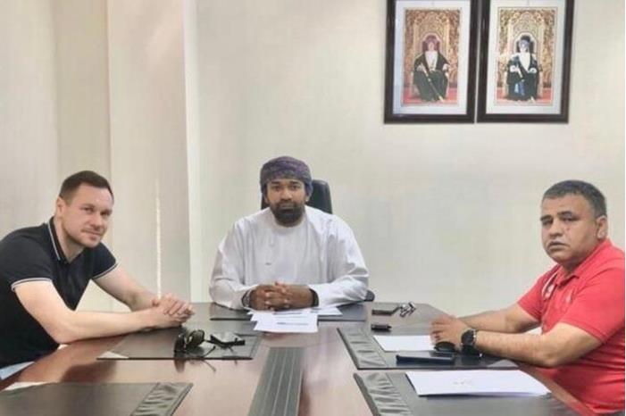 الروسي شرشوروف لتدريب منتخب عمان بالسباحة 63e9ec664236043b7d1f1dbb