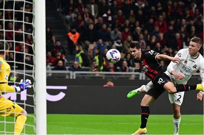 تعرف على أسرع وأصغر لاعب يسجل لميلان بدوري أبطال أوروبا 63ec78d642360458184b41da