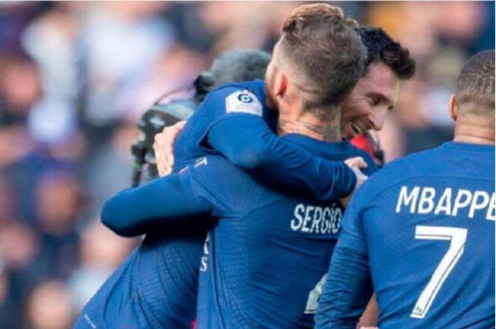 راموس معلقا على هدف ميسي القاتل : لم أعد أتفاجأ من أهداف ليو! 63f35f2642360453017dc9c2