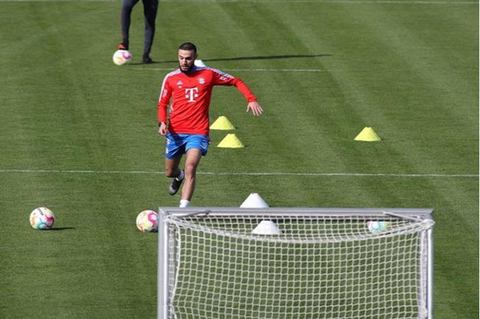 المغربي مزراوي يعاود تدريباته مع بايرن ميونخ 63f75a87423604591a3394fb