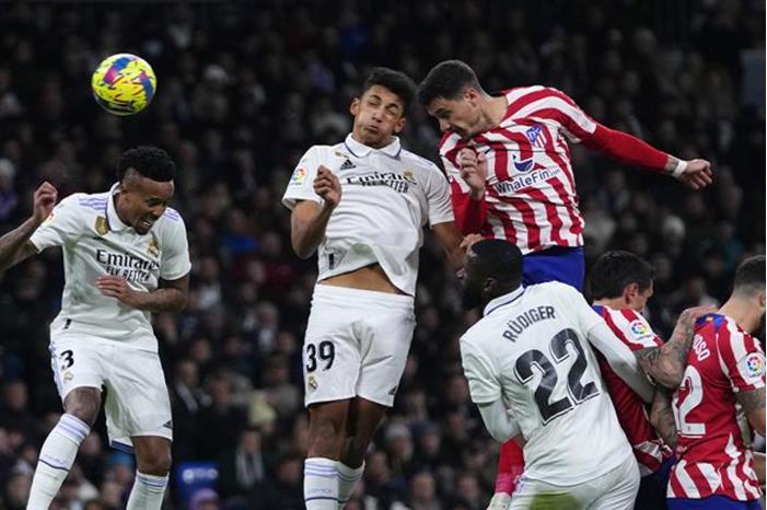 ريال مدريد يسقط في كمين أتلتيكو ويمنح هدية ثمينة لبرشلونة 63fa675b4c59b73d815a5b14