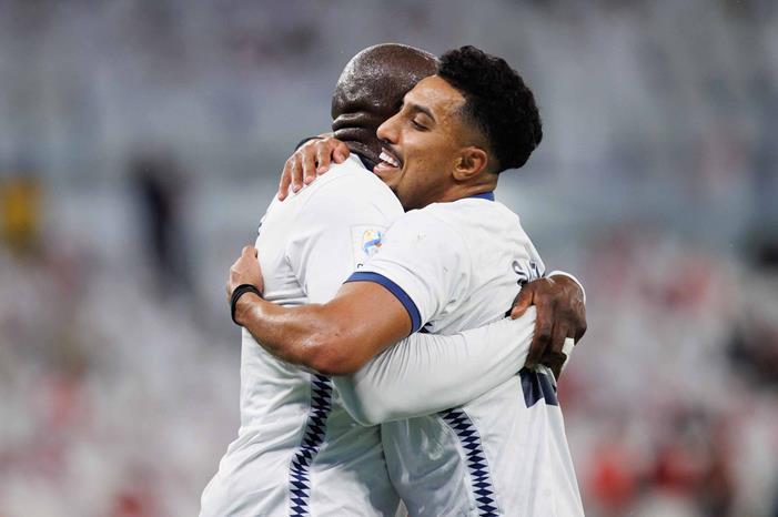 الهلال يسحق الدحيل بالشوط الأول بأبطال آسيا 5-0 Fp5xo9AWwAc5Ysv