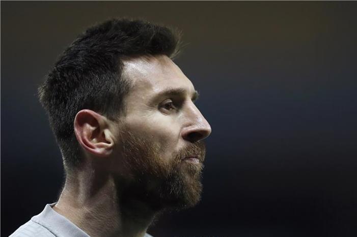 هل حسم ميسي جائزة ذا بيست؟ epa_soccer_2023-02_2023-02-01_2023-02-01-10443483_epa