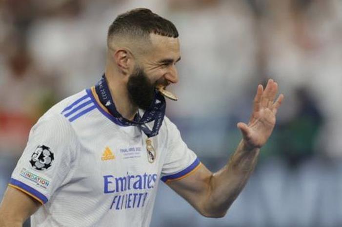 ريال مدريد يستجيب لشكوى بنزيما بشكل سريع _124963266_076365223-1