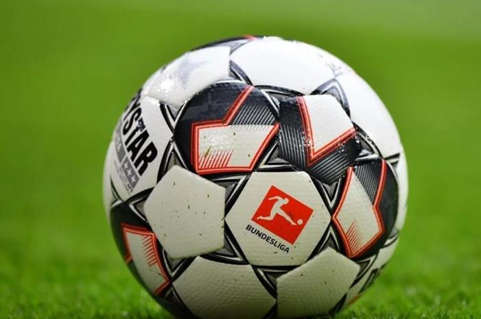 آينتراخت يواجه هيرتا برلين بالدوري الألماني 22