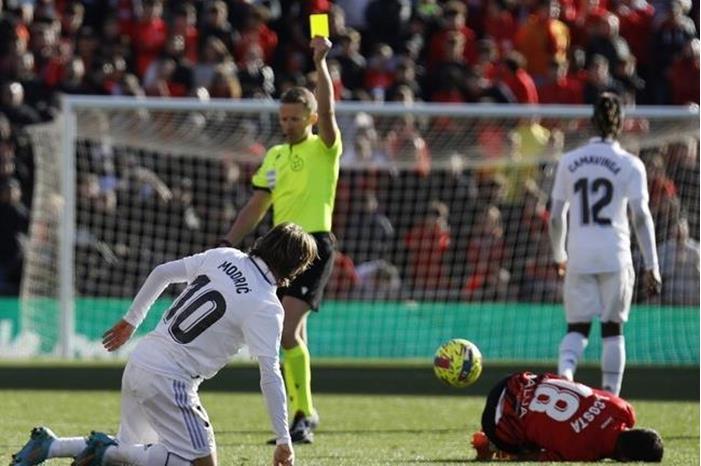 ريال مدريد يسقط بهدف غريب من نيران صديقة.. فيديو 63dfc7f04c59b77aee637689