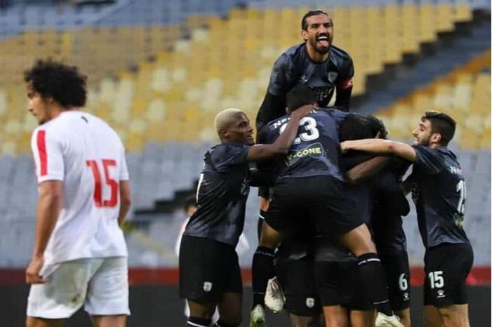 الزمالك يتعرض لهزيمة مذلة أمام فاركو في الدوري المصري  63e1518f4236043696132028
