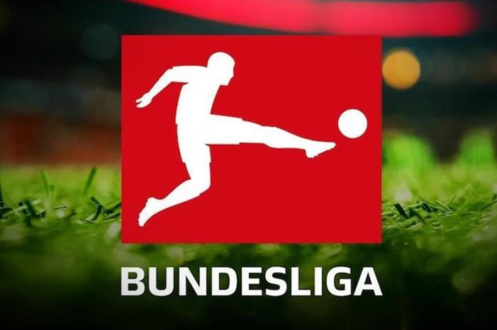 دقيقة صمت في الدوري الألماني تضامناً مع ضحايا الزلزال large_20200417153435_1587126875.7