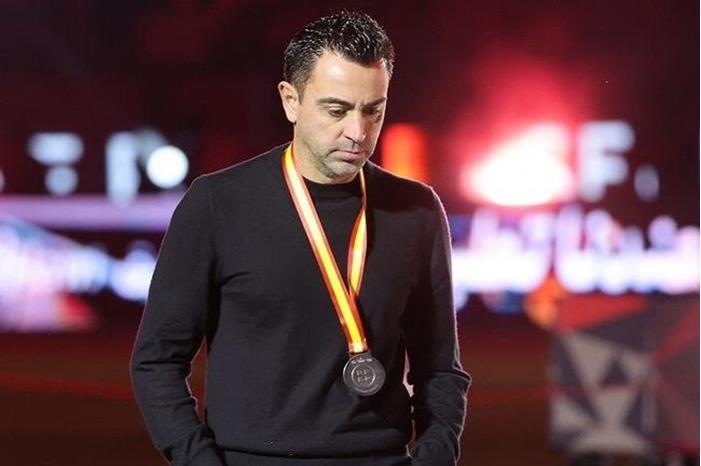 نابولي يحدد مصير تشافي مع برشلونة 65cb411442360403d551e28e