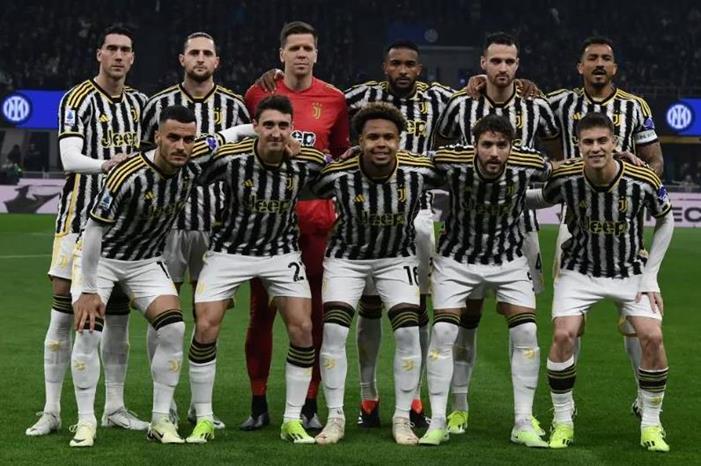 يوفنتوس يقابل فيرونا بالدوري الإيطالي 1