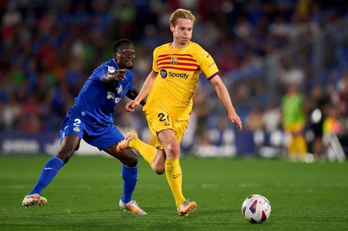 1707539536_على-رأسهم-تشيلسي-كبار-أوروبا-يتنافسون-لضم-دي-يونج