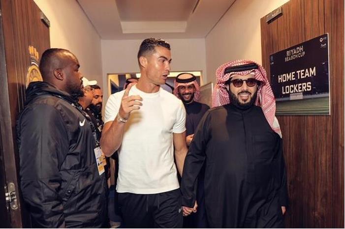 تركي آل الشيخ يعلق على مباراة الهلال والنصر ويكشف الجائزة 65bf9c8c42360466a8684814