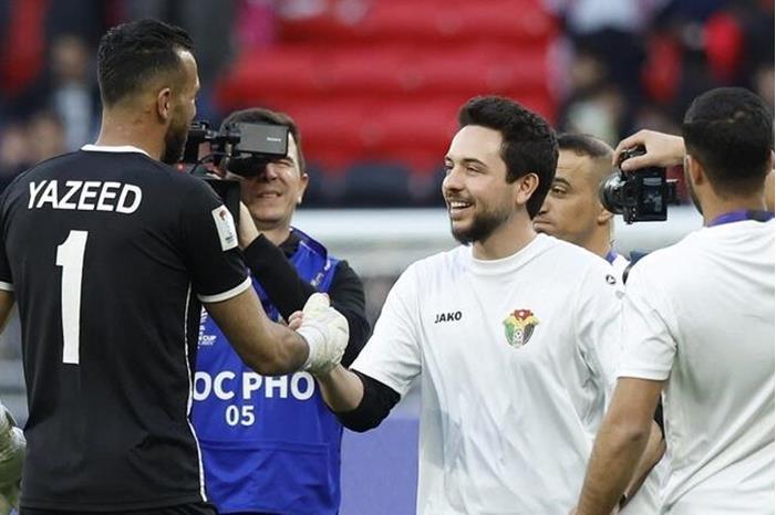 65bf816f4c59b72ffd5fd14c