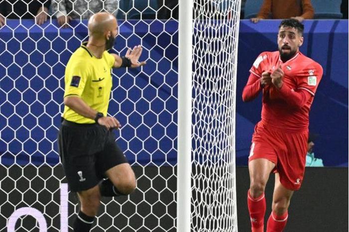 جنسية حكم مواجهة قطر وإيران تثير الجدل 65c2236042360454d9795180