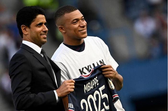 مبابي يحدد شروطه الخيالية.. واتفاق خاص مع ناصر الخليفي 65c4b13e4c59b75f753d0b8b