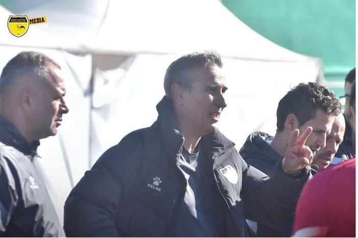 الحسين ينهي عقد المدرب موتا بناء على طلبه a777b2e4-daa1-4507-a994-a9d758c25fdd