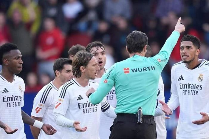 67b452de4c59b75d880adc6d