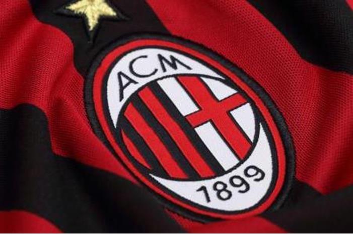 نادي_إيه_سي_ميلان_الإيطالي
