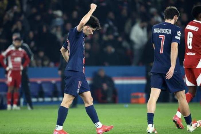 باريس يفترس بريست ويحجز مقعده بثمن نهائي الأبطال GettyImages-2200689503-1