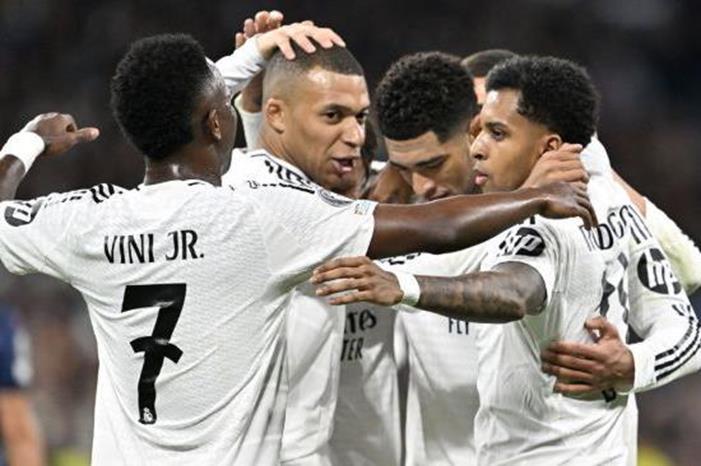 ريال مدريد يرفض تغيير خططه في الميركاتو رغم تذبذب المستوى ريال